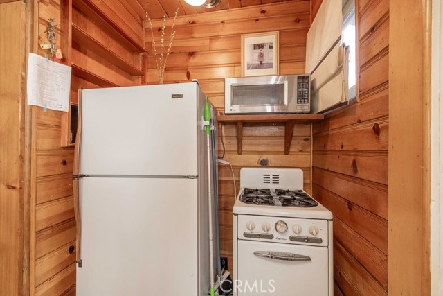 Detail Gallery Image 11 of 23 For 40193 Dream St, Big Bear Lake,  CA 92315 - 1 Beds | 1 Baths