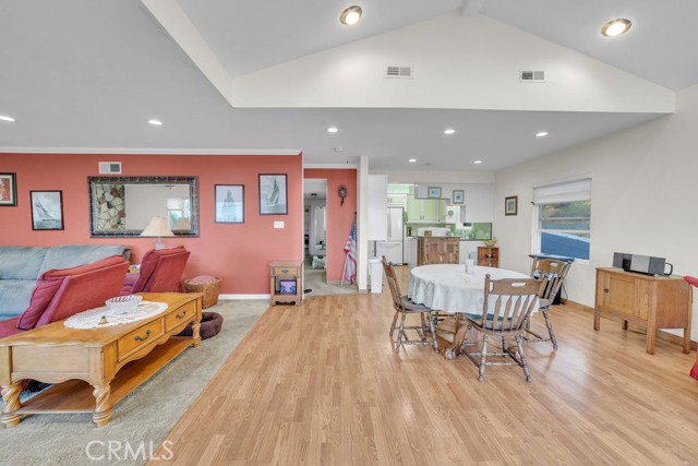 Detail Gallery Image 32 of 65 For 900 W 37th St, San Pedro,  CA 90731 - 3 Beds | 2 Baths