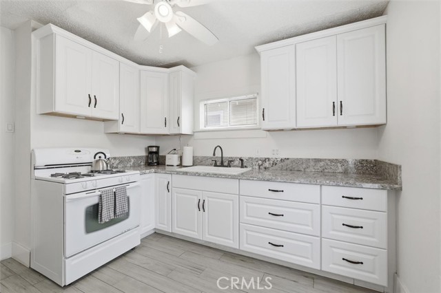 610 Carnelian, Redondo Beach, California 90277, ,Residential Income,For Sale,Carnelian,SB26077419