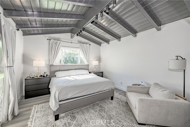 Detail Gallery Image 9 of 31 For 22912 Elkwood St, West Hills,  CA 91304 - 4 Beds | 2 Baths