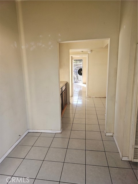 Detail Gallery Image 14 of 20 For 210 85th Place, Los Angeles,  CA 90003 - – Beds | – Baths