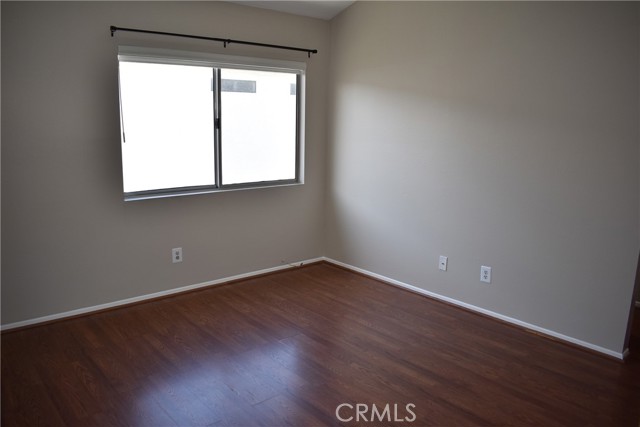 Detail Gallery Image 17 of 21 For 11106 Arminta St #4,  Sun Valley,  CA 91352 - 2 Beds | 1/1 Baths