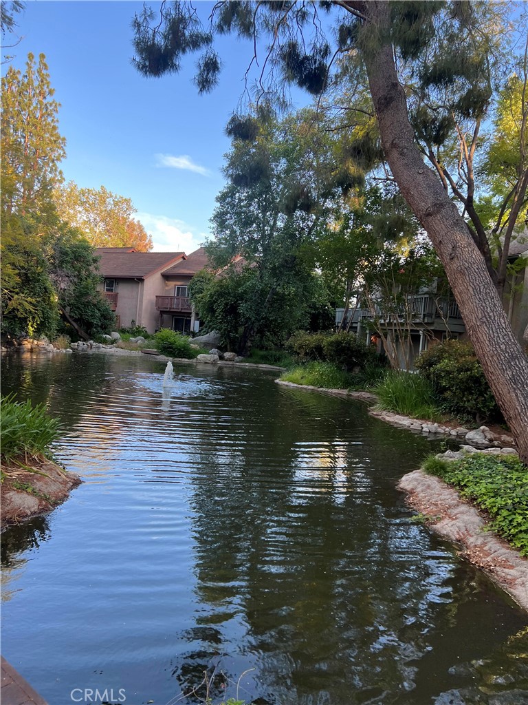 https://media.crmls.org/medias/d500a4b4-909a-4a0b-bdbd-4b37f86082e3.jpg?preset=X-Large