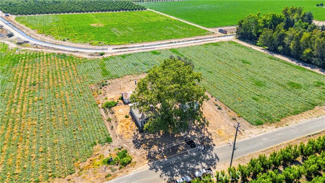 8340 West Lane, Winton CA: https://media.crmls.org/medias/d500aaa3-997e-451d-a099-0e958fda7b8d.jpg