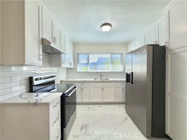 Front Image Thumbnail for CRSR26234118