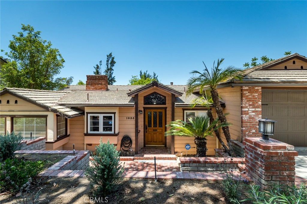 1835 Las Flores Drive