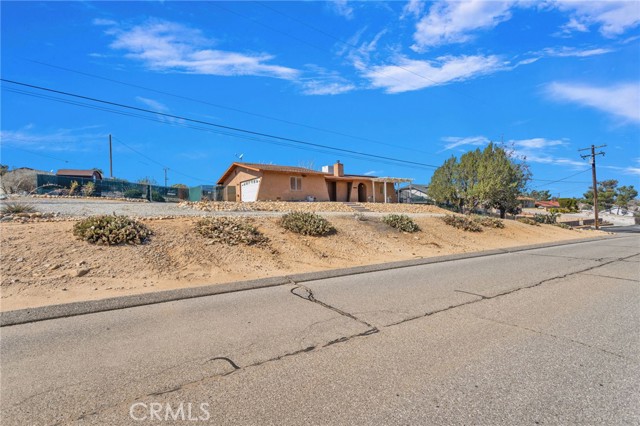 Detail Gallery Image 7 of 70 For 7929 Mono, Hesperia,  CA 92345 - 3 Beds | 2 Baths