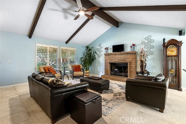 Detail Gallery Image 8 of 40 For 8052 N Mariposa St, Fresno,  CA 93720 - 3 Beds | 2 Baths