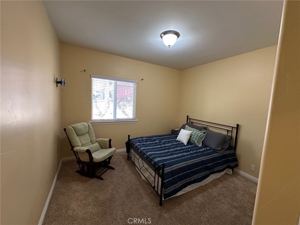 https://media.crmls.org/medias/d5033ae5-0638-4a49-b195-d5f56c8b9574.jpg?preset=X-Large