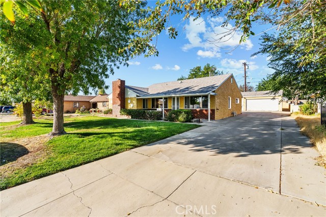 Detail Gallery Image 1 of 35 For 38303 Rita St, Palmdale,  CA 93550 - 3 Beds | 2 Baths