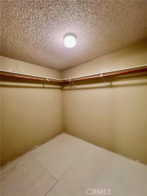 24600 Mountain Ave, Hemet CA: https://media.crmls.org/medias/d5055882-afa0-403c-a33d-1f6d4f015ce8.jpg