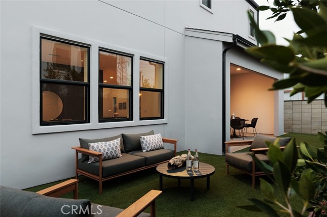 Detail Gallery Image 15 of 17 For 18012 Hazel Ct, Fountain Valley,  CA 92708 - 3 Beds | 3/1 Baths