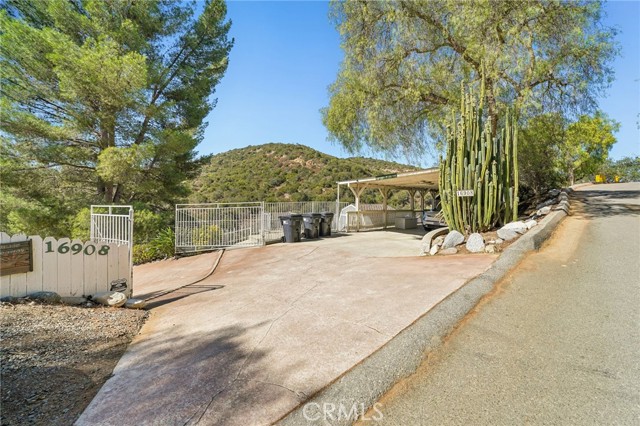 Detail Gallery Image 49 of 52 For 16908 Hillside Dr, Chino Hills,  CA 91709 - 4 Beds | 3/1 Baths