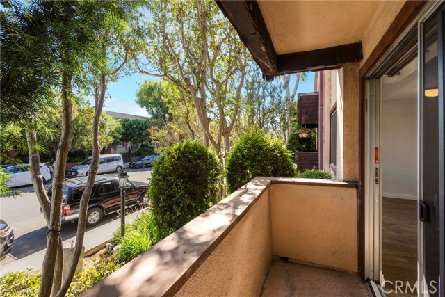 5403 Newcastle Avenue photo 18