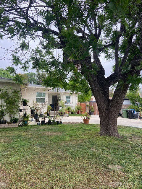20243 Bassett Street, Winnetka CA: https://media.crmls.org/medias/d50700ea-bf9f-4fb2-8d2b-8f6955074ba6.jpg