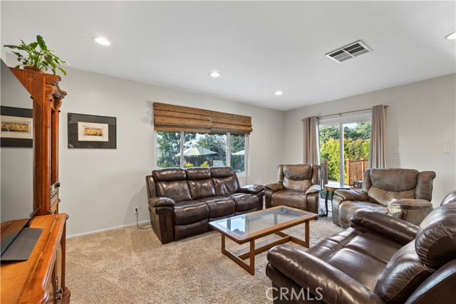 Detail Gallery Image 25 of 45 For 2937 Claremont Heights, Claremont,  CA 91711 - 3 Beds | 2/1 Baths