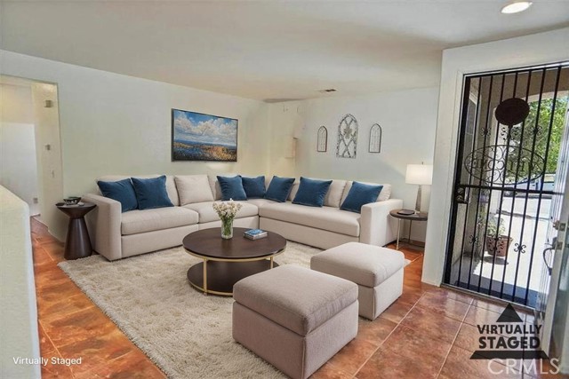 40119 Westin Way, Palmdale CA: https://media.crmls.org/medias/d50ac3df-7b2b-4f6b-ada2-50425f332f11.jpg