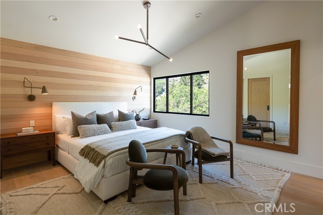 Detail Gallery Image 16 of 40 For 14404 Glorietta Dr, Sherman Oaks,  CA 91423 - 3 Beds | 3/1 Baths