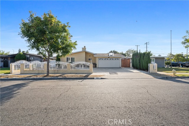 Detail Gallery Image 1 of 34 For 931 N Holly St, Anaheim,  CA 92801 - 4 Beds | 3 Baths