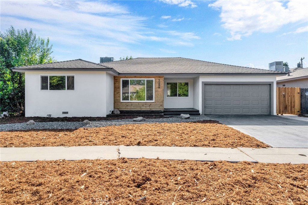 5186 N Callisch Avenue