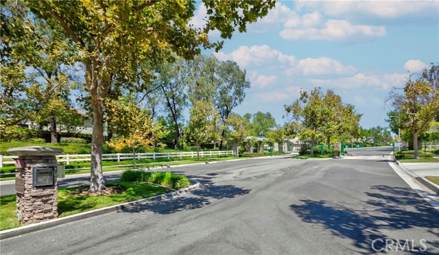 2061 S Sawgrass Court, La Habra CA: https://media.crmls.org/medias/d50c179d-eaea-499c-ab61-10bd07587064.jpg