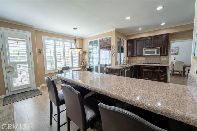 Detail Gallery Image 14 of 43 For 39560 Tinderbox Way, Murrieta,  CA 92562 - 5 Beds | 3 Baths