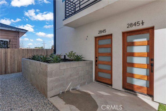 Front Image Thumbnail for CRDW26021535