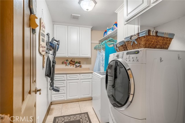 Detail Gallery Image 27 of 39 For 330 E Gladstone St, San Dimas,  CA 91773 - 4 Beds | 3 Baths