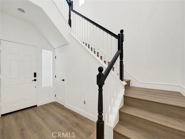 Detail Gallery Image 7 of 29 For 28374 Stansfield Ln, Saugus,  CA 91350 - 3 Beds | 3 Baths