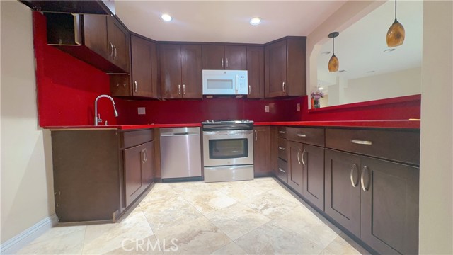 348 S Prospectors Road, Diamond Bar CA: https://media.crmls.org/medias/d50eb692-5ca3-44e0-a321-d62da3f31a06.jpg