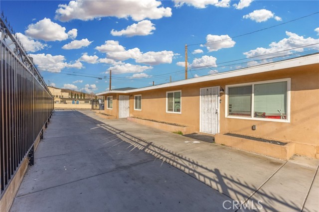 Detail Gallery Image 6 of 29 For 409 N 3rd Avenue, Barstow,  CA 92311 - 4 Beds | 2 Baths