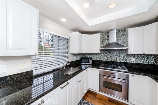 Detail Gallery Image 5 of 32 For 13221 Flemington Ct #156,  La Mirada,  CA 90638 - 2 Beds | 2 Baths