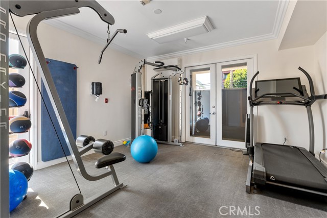 Top Quality Gym and Equipment in Building