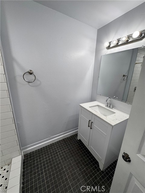 561 W 12th Street, San Pedro CA: https://media.crmls.org/medias/d50ffc4d-7eec-4009-b964-cccc9cd6e4a2.jpg