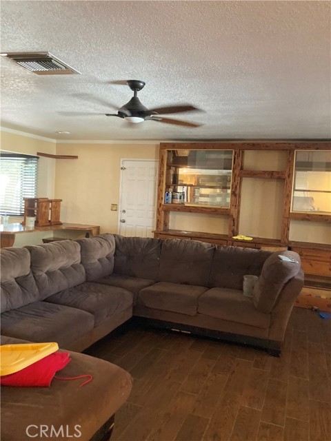 Detail Gallery Image 2 of 19 For 1201 E Elizabeth, Barstow,  CA 92311 - 4 Beds | 2 Baths