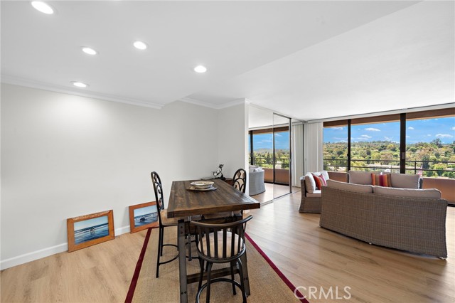 24055 Paseo Del Lago, Laguna Woods CA: https://media.crmls.org/medias/d51078a3-85e4-4740-8273-d7a8cef66e6c.jpg