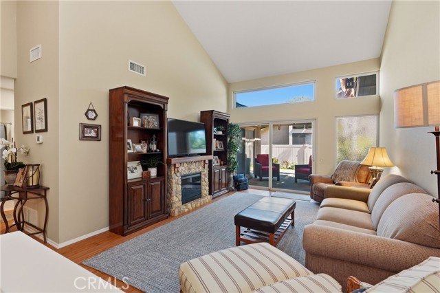 Detail Gallery Image 5 of 45 For 5380 via De La Zorra, Yorba Linda,  CA 92887 - 2 Beds | 2 Baths