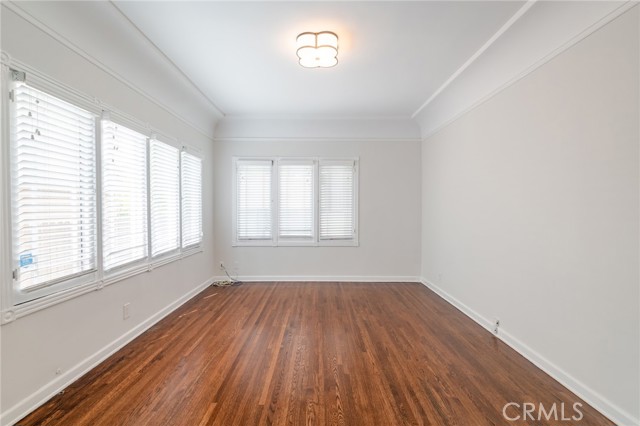 Detail Gallery Image 11 of 39 For 1949 N Catalina Street, –,  CA 90027 - 6 Beds | 5 Baths