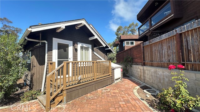 625 High Dr, Laguna Beach CA: https://media.crmls.org/medias/d511ccb1-cbf9-4058-83f0-96baf222fdd0.jpg