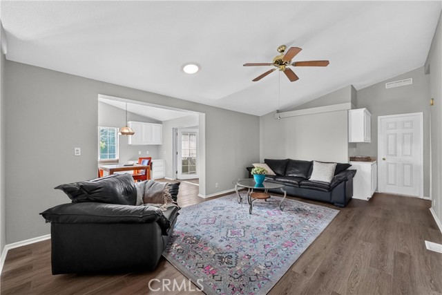 3530 Damien Avenue, 40 photo 18