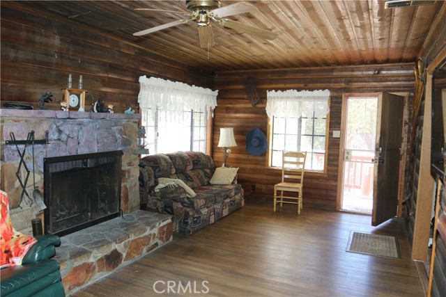 801 Edgemoor, Big Bear Lake, CA 92315