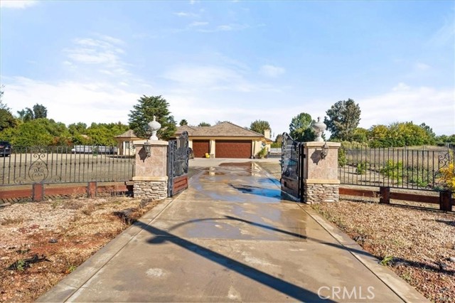 Detail Gallery Image 2 of 19 For 24230 Hayes Ave, Murrieta,  CA 92562 - 3 Beds | 2/1 Baths