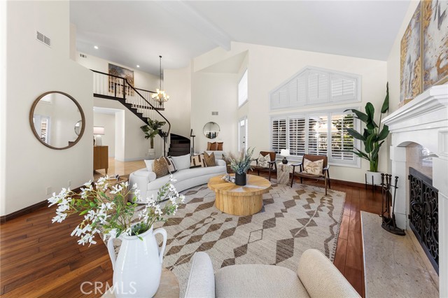 2712 N Roxbury Street, Orange CA: https://media.crmls.org/medias/d512f73e-1aa8-4905-95dd-5944d7449d42.jpg