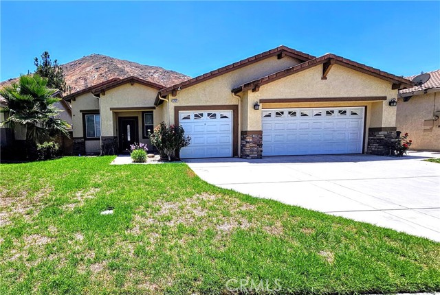 17371 Redmaple Street, Fontana CA: https://media.crmls.org/medias/d5133341-346f-44b5-be3a-19c97de417ed.jpg