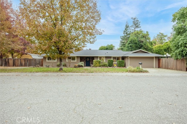 Detail Gallery Image 1 of 1 For 1550 Greenhaven Ln, Chico,  CA 95926 - 3 Beds | 2 Baths