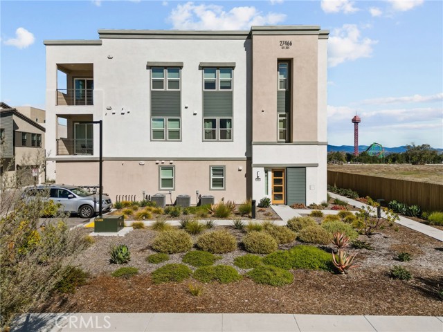Detail Gallery Image 2 of 30 For 27466 Mercantile Ct #303,  Valencia,  CA 91381 - 1 Beds | 1 Baths