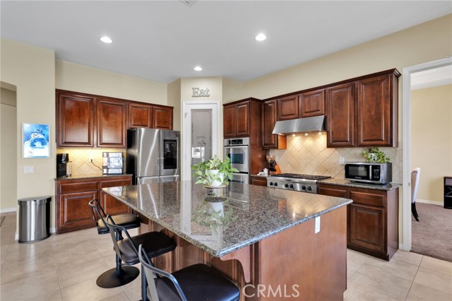 Detail Gallery Image 18 of 75 For 12389 Winesap, Apple Valley,  CA 92308 - 5 Beds | 2/1 Baths