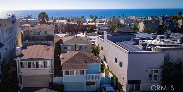 1325 Loma Drive, Hermosa Beach, California 90254, 2 Bedrooms Bedrooms, ,2 BathroomsBathrooms,Residential,Sold,Loma,SB17232773