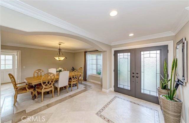 Dining area (right) as you enter