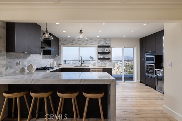 303 E Avenida Cordoba, San Clemente CA: https://media.crmls.org/medias/d5164b6d-df61-4981-9be4-bdfdc6389010.jpg